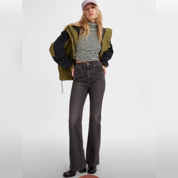 Levi's 70s High Flare Jeans - Picture 12 of 14